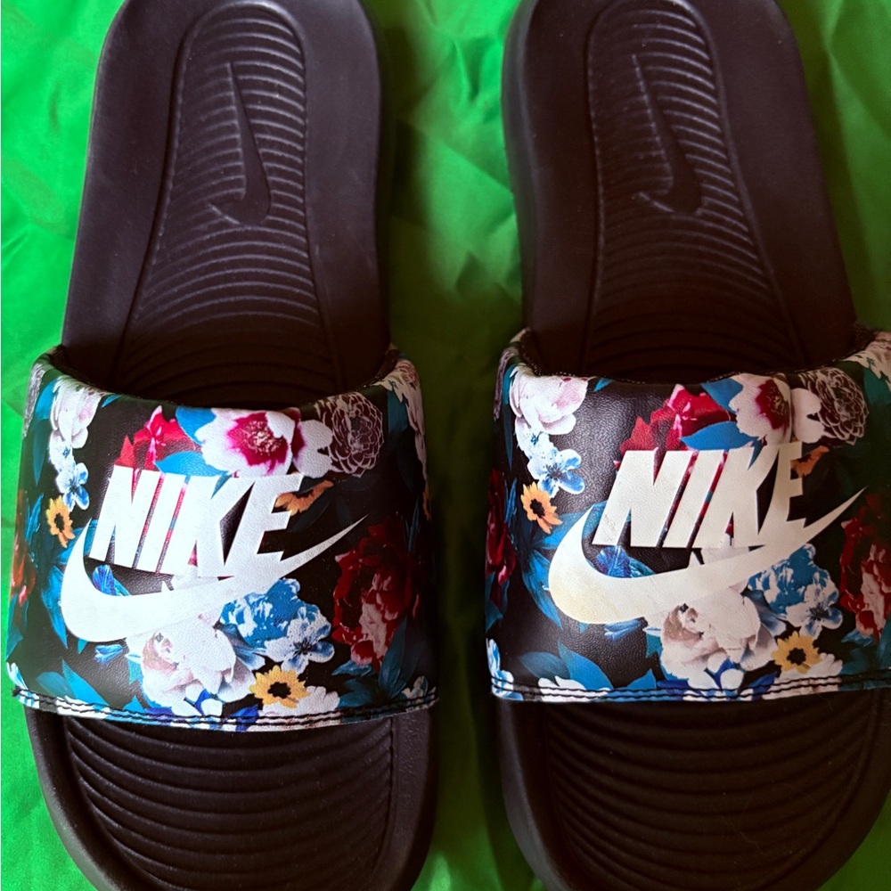 Nike Black Slide Sandals with Multicolor Floral Strap